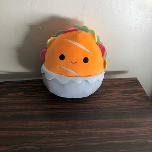 Iker the hoagie squishmellow sandwich NWOT. 7.5